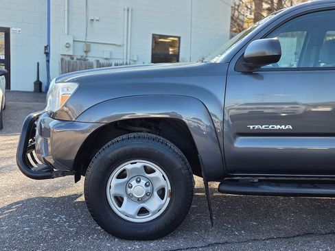 Used 2015 Toyota Tacoma 4x4 Double Cab w/ SR5 Package image 10