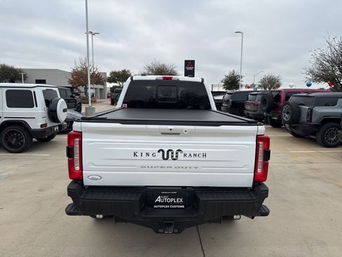 Used 2024 Ford F250 King Ranch w/ FX4 Off-Road Package image 4