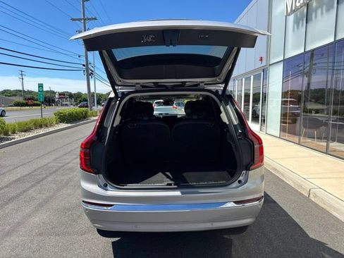 Certified 2025 Volvo XC90 B6 Plus AWD/4WD image 11