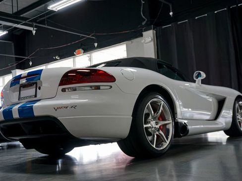 Used 2009 Dodge Viper SRT-10 w/ Protection Group image 9