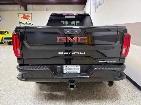 Used 2022 GMC Sierra 2500 Denali w/ Denali Ultimate Package image 8