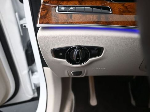 Used 2020 Mercedes-Benz E 450 4MATIC Wagon image 16