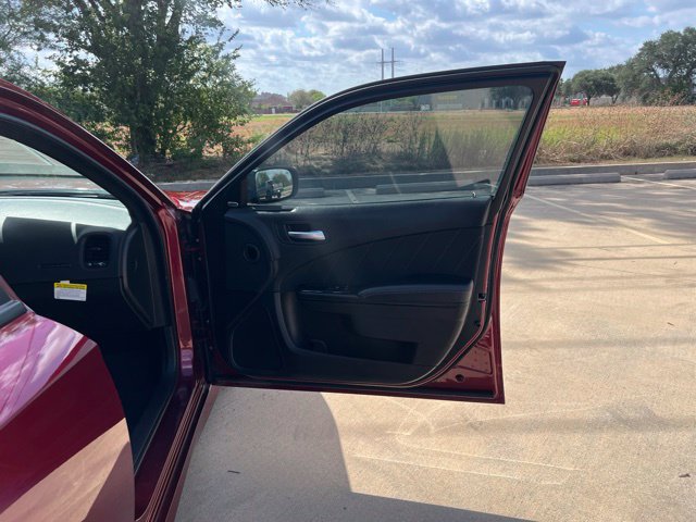 Used 2022 Dodge Charger R/T w/ Blacktop Package RWD image 26