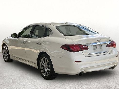 Used 2015 INFINITI Q70 3.7 w/ Technology Package RWD image 11