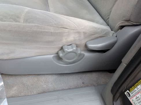 Used 2010 Toyota Tacoma PreRunner RWD image 17