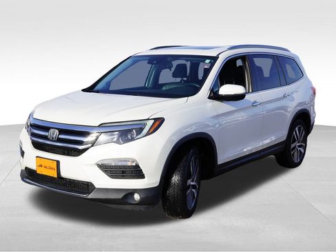 Used 2018 Honda Pilot Elite image 11