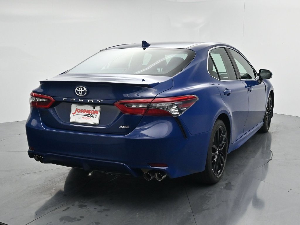 Used 2024 Toyota Camry XSE FWD image 6