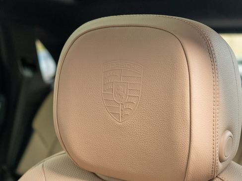 New 2026 Porsche Cayenne image 18