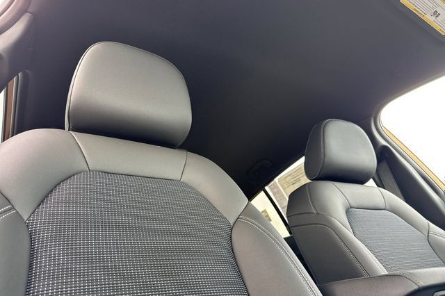 New 2026 Buick Envista Preferred w/ Advanced Safety Package FWD image 18