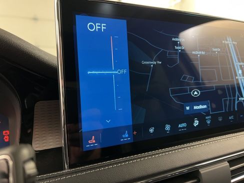 New 2026 Lincoln Corsair Reserve image 13