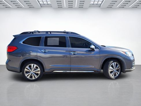 Used 2019 Subaru Ascent Touring w/ Popular Package #3 AWD/4WD image 3