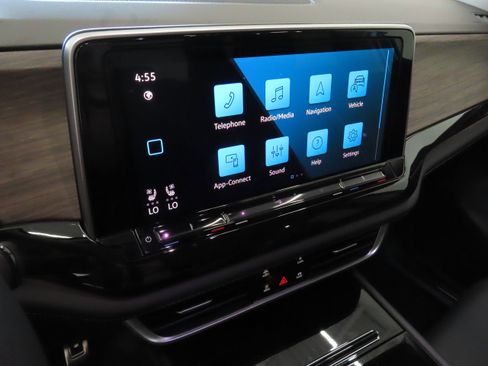 New 2026 Volkswagen Atlas SEL Premium R-Line image 18