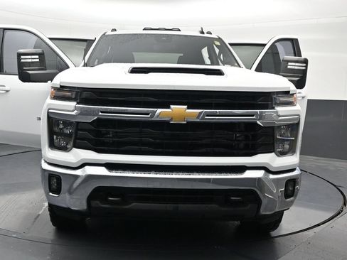 Used 2024 Chevrolet Silverado 3500 LT w/ Convenience Package AWD/4WD image 36