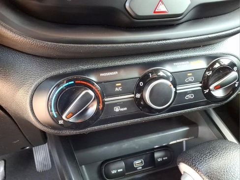 Used 2022 Kia Soul LX w/ Technology Package FWD image 21