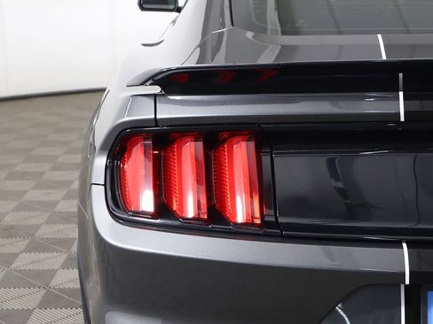 Used 2017 Ford Mustang Shelby GT350 RWD image 13