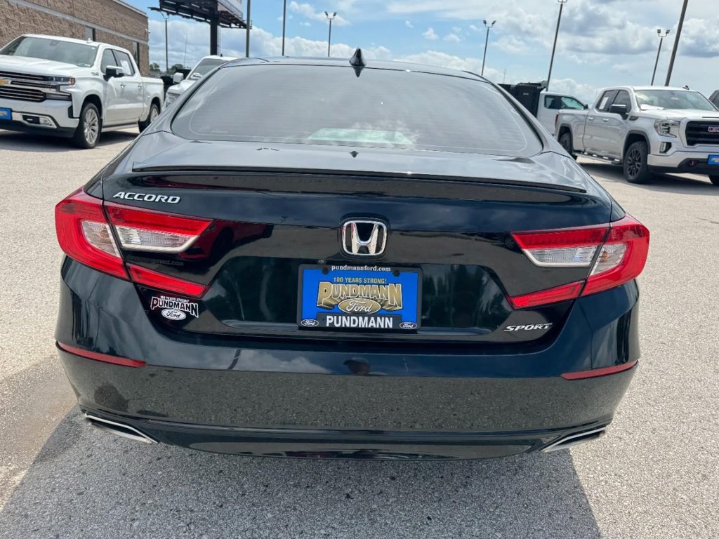Used 2020 Honda Accord Sport image 4