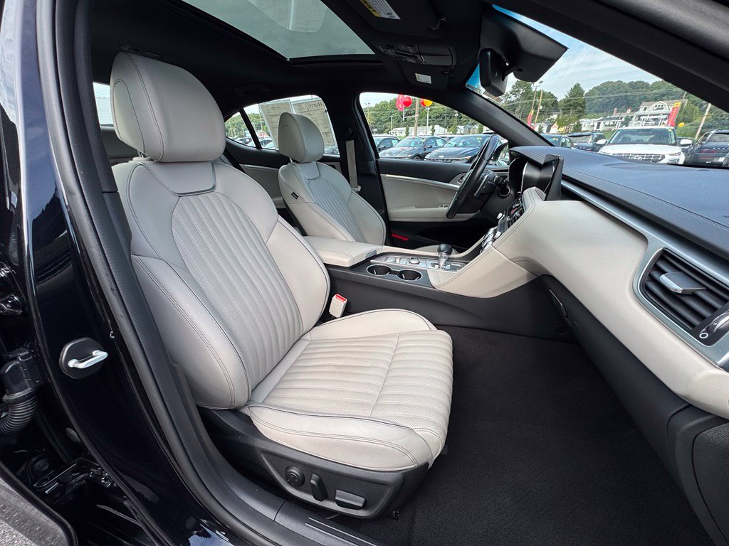 Used 2023 Genesis G70 2.0T w/ Sport Prestige Package AWD/4WD image 25