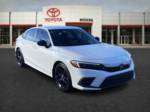 Used 2024 Honda Civic Sport image 3