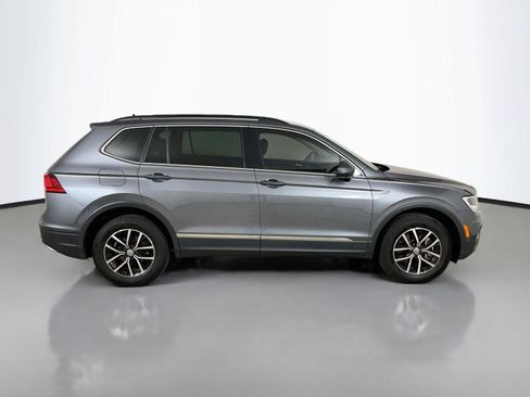 Used 2021 Volkswagen Tiguan SE AWD/4WD image 17