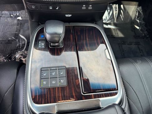 Used 2023 Lexus LS 500 AWD w/ Luxury Package image 37