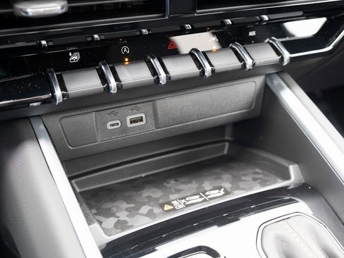 New 2025 Chevrolet Colorado Z71 w/ Z71 Convenience Package 2 image 5