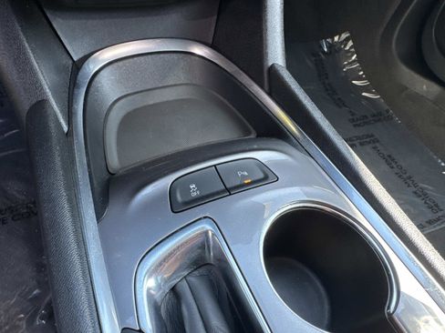 Used 2024 Chevrolet Malibu LT image 24