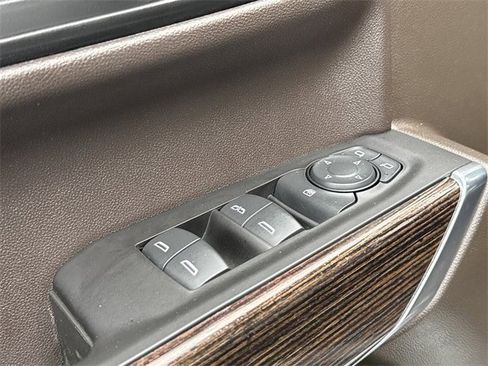 Used 2021 GMC Sierra 1500 SLE image 22