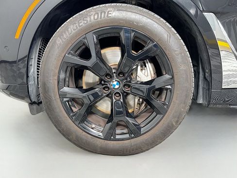 Used 2024 BMW X7 xDrive40i w/ Premium Package AWD/4WD image 33