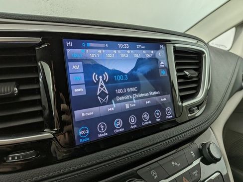 Used 2019 Chrysler Pacifica Limited image 22