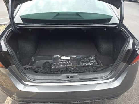 Used 2019 Nissan Altima 2.5 SR FWD image 13