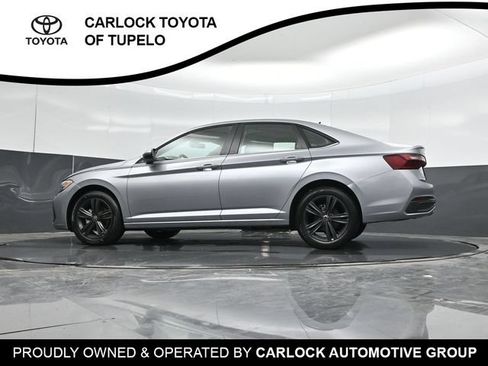 Used 2024 Volkswagen Jetta SE w/ Panoramic Sunroof Package FWD image 46