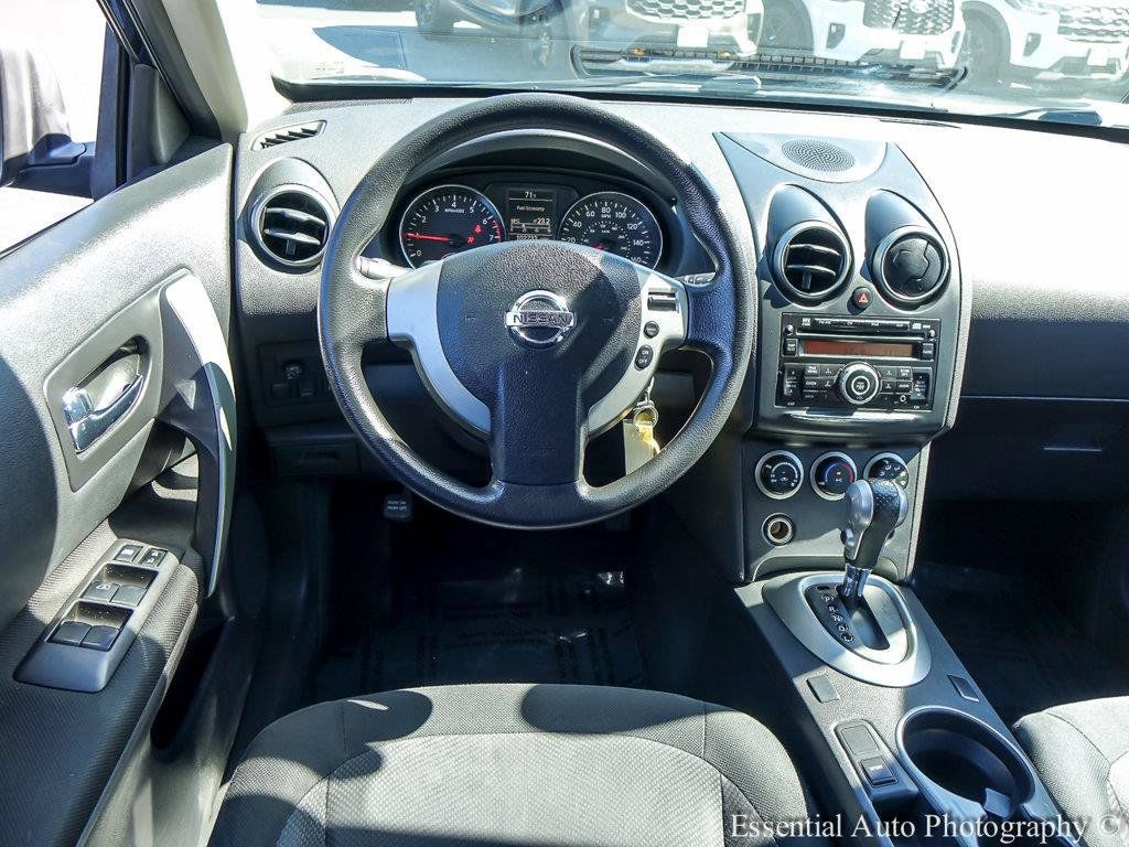 Used 2013 Nissan Rogue S AWD/4WD image 12