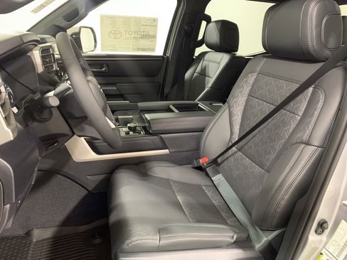 New 2025 Toyota Tundra SR5 w/ TRD Off-Road Premium Package image 28