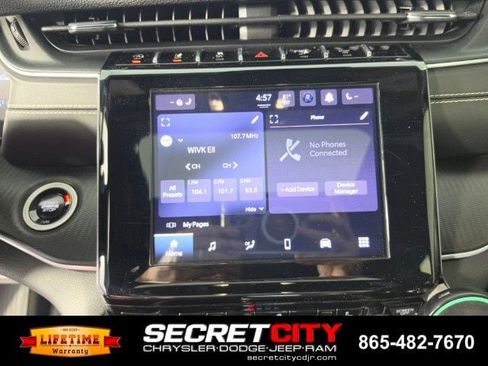 Used 2024 Jeep Grand Cherokee Altitude AWD/4WD image 19