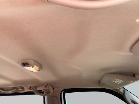 Used 2004 Ford F250 XL RWD image 13
