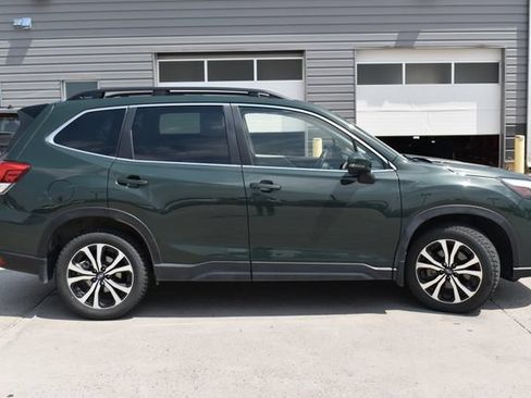 Used 2024 Subaru Forester Limited AWD/4WD image 4