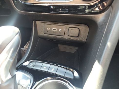 Used 2023 Buick Encore GX Preferred w/ Cold Weather Comfort Package FWD image 20