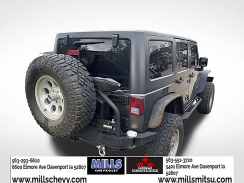 Used 2018 Jeep Wrangler Unlimited Sport S AWD/4WD image 3