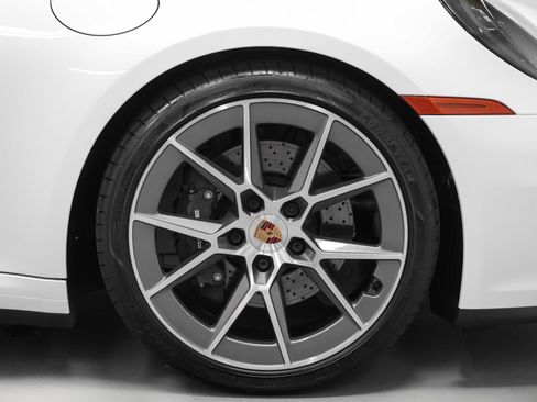 Certified 2026 Porsche 911 Carrera T RWD image 18