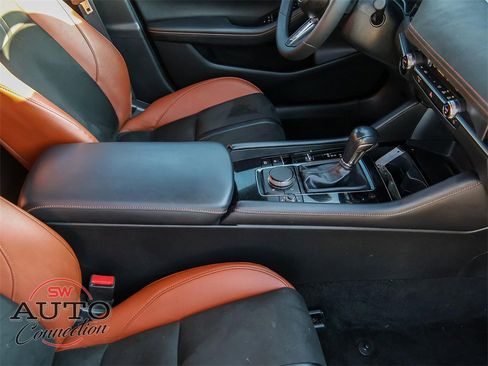 Used 2024 MAZDA MAZDA3 s image 19