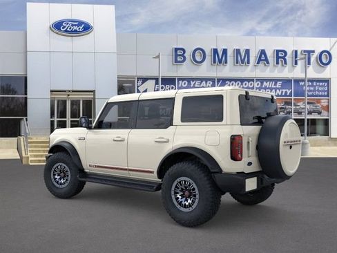 New 2026 Ford Bronco Outer Banks w/ Sasquatch Package AWD/4WD image 4