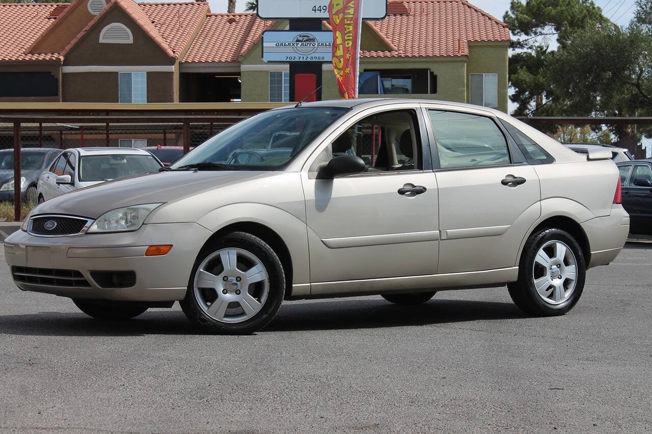 Used 2006 Ford Focus SES FWD image 3