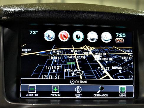 Used 2016 Chevrolet Suburban LT RWD image 38