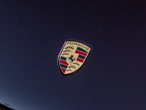Certified 2026 Porsche Macan AWD/4WD image 17