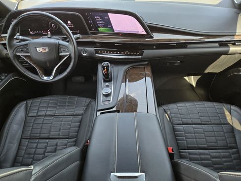 Used 2023 Cadillac Escalade Sport Platinum w/ LPO, Floor Liner Package AWD/4WD image 38