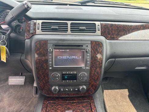 Used 2013 GMC Sierra 2500 Denali image 22