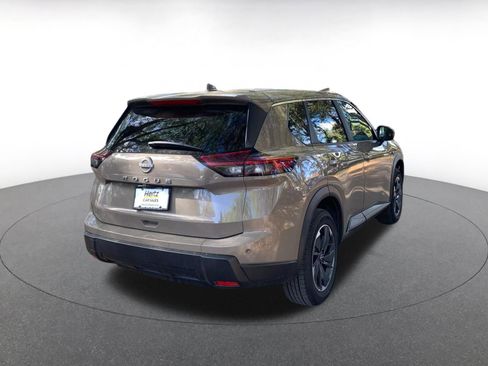 Used 2025 Nissan Rogue SV image 7