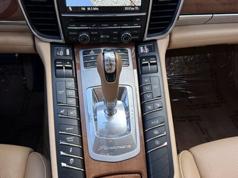 Used 2010 Porsche Panamera S RWD image 26