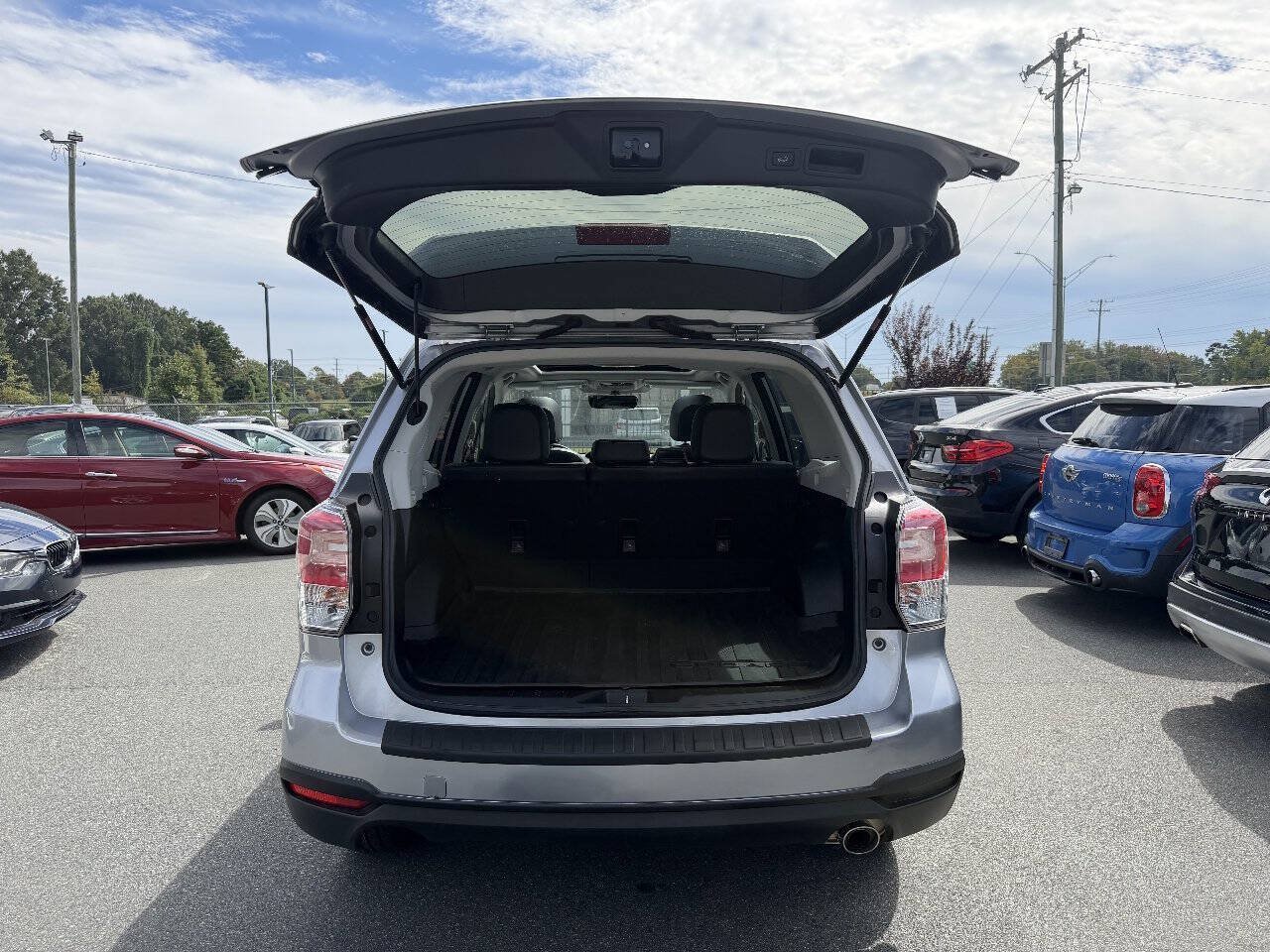 Used 2017 Subaru Forester 2.5i Limited w/ Popular Package #1 AWD/4WD image 11