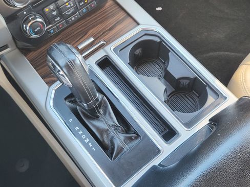 Used 2015 Ford F150 Lariat w/ Equipment Group 501A Mid image 21